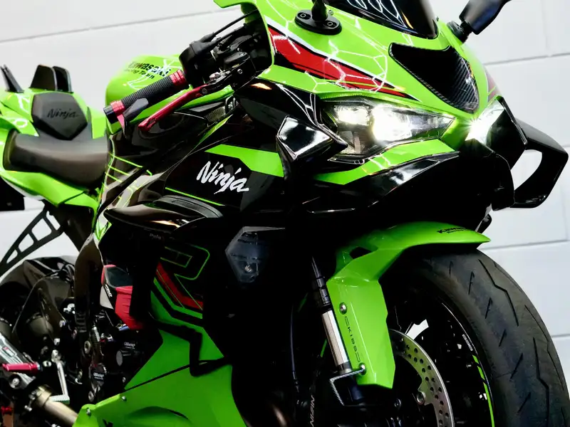 Kawasaki Ninja ZX-6R - foto 8