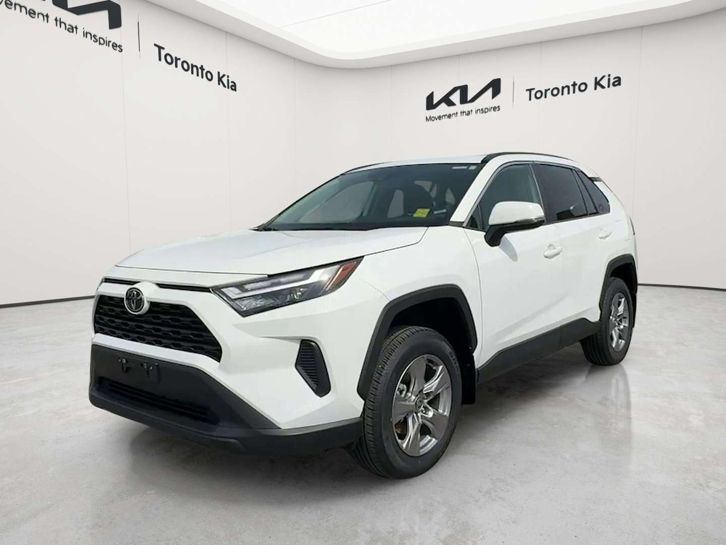 2025 Toyota RAV 4 XLE