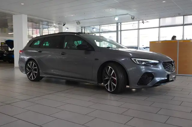 Opel Insignia view 8