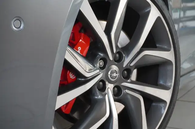 Opel Insignia view 6