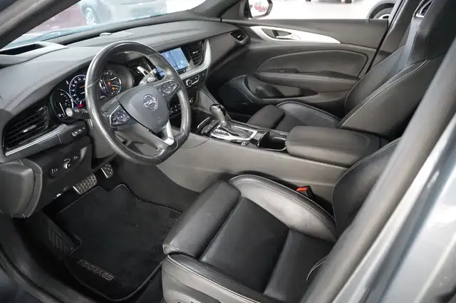 Opel Insignia view 17