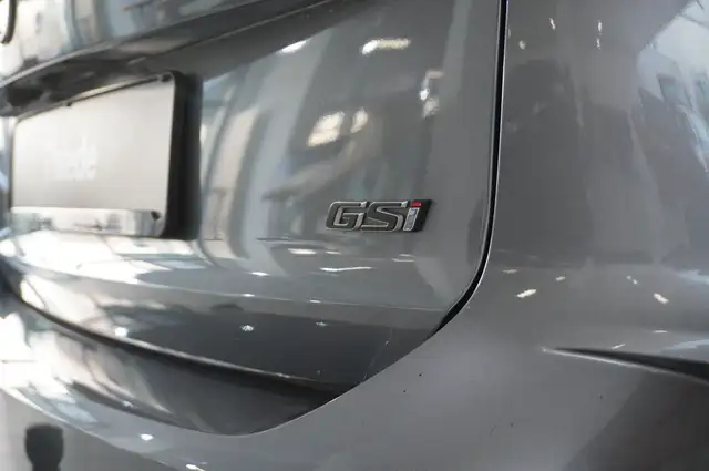 Opel Insignia view 11