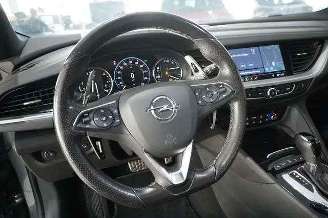 Opel Insignia view 23