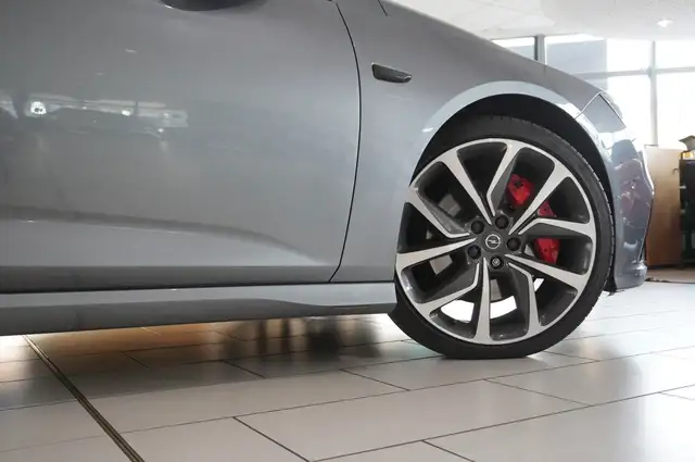 Opel Insignia view 9