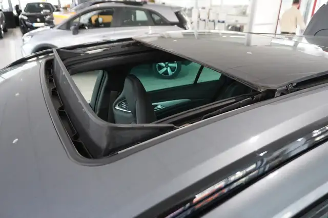 Opel Insignia view 16