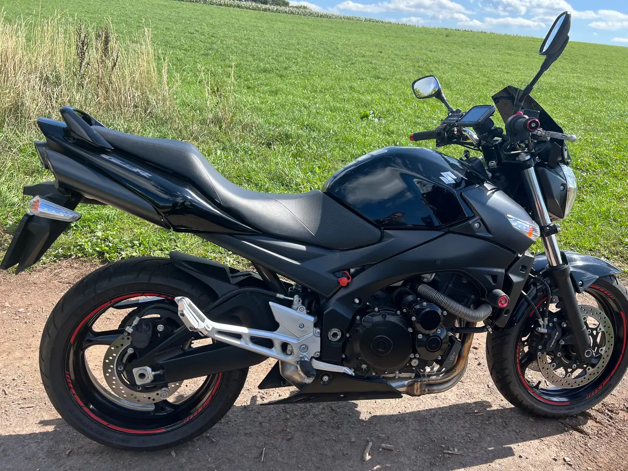 Suzuki GSR 600
