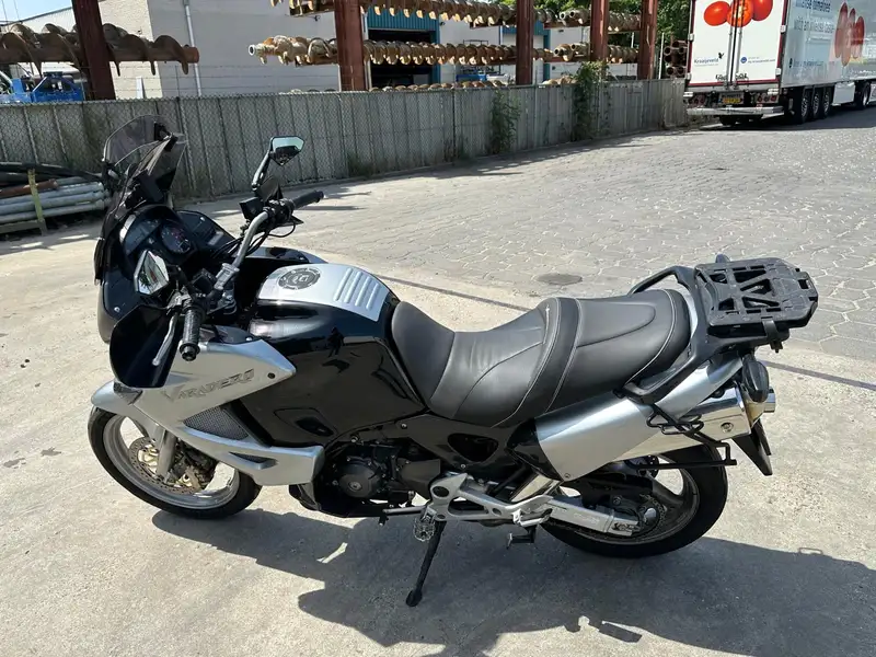 Honda Varadero - foto 2