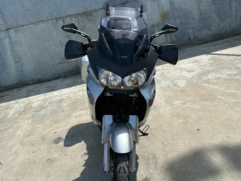 Honda Varadero - foto 6