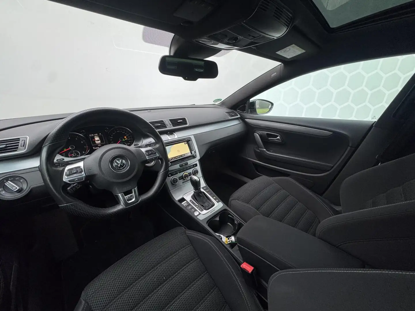 Volkswagen CC 3.6 V6 4Motion Panoramadak Lane assist Keyless Wit - 2