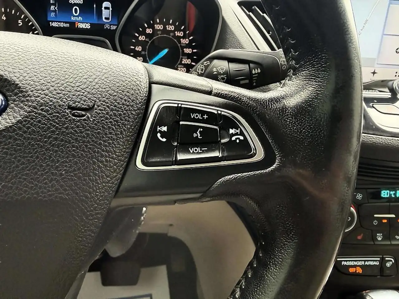 Ford Escape снимка Ford Escape