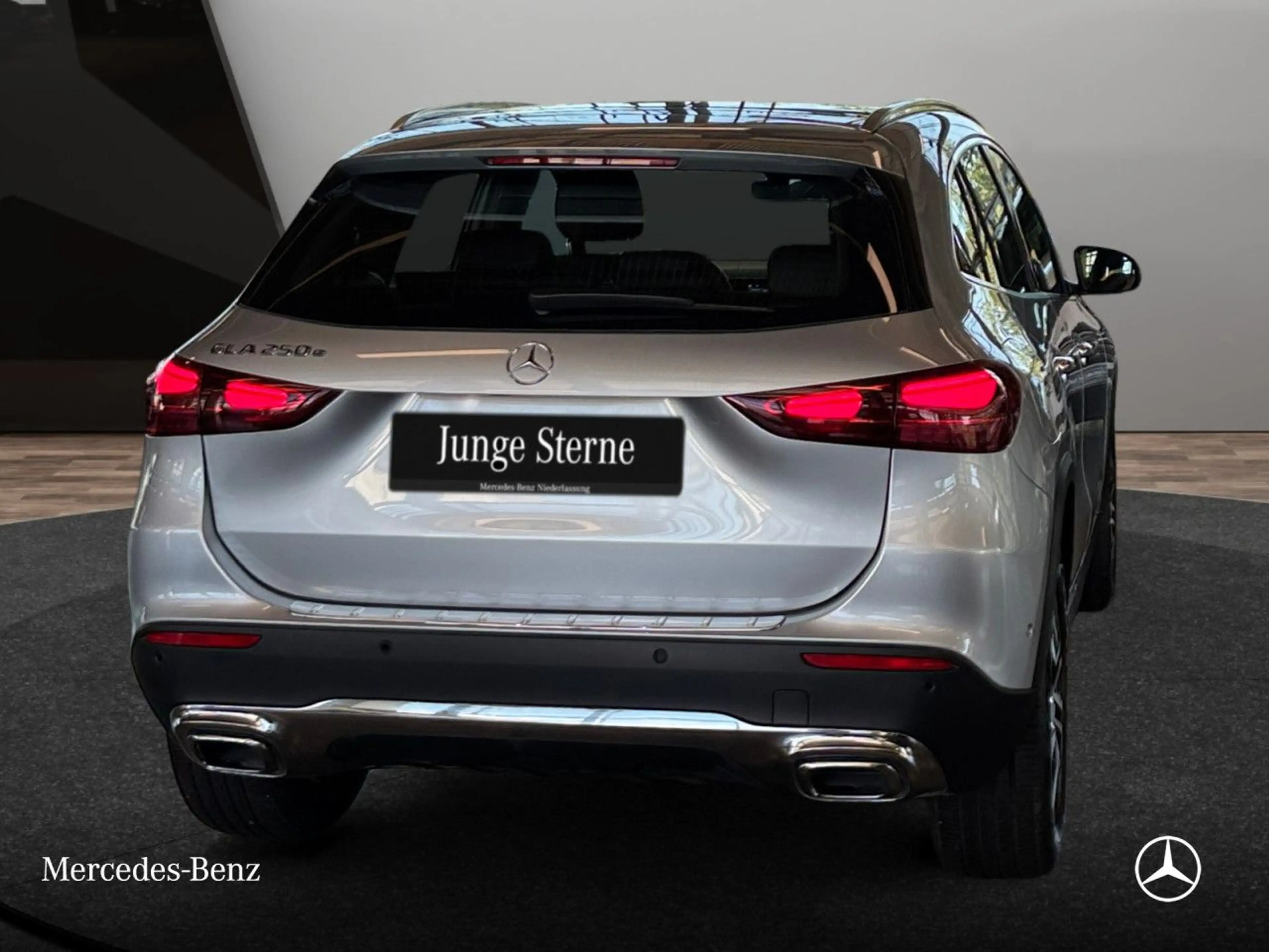 Mercedes-Benz GLA 250 e PROGRESSIVE+PANO+360°+MULTIBEAM+TOTW+8G — photo 8