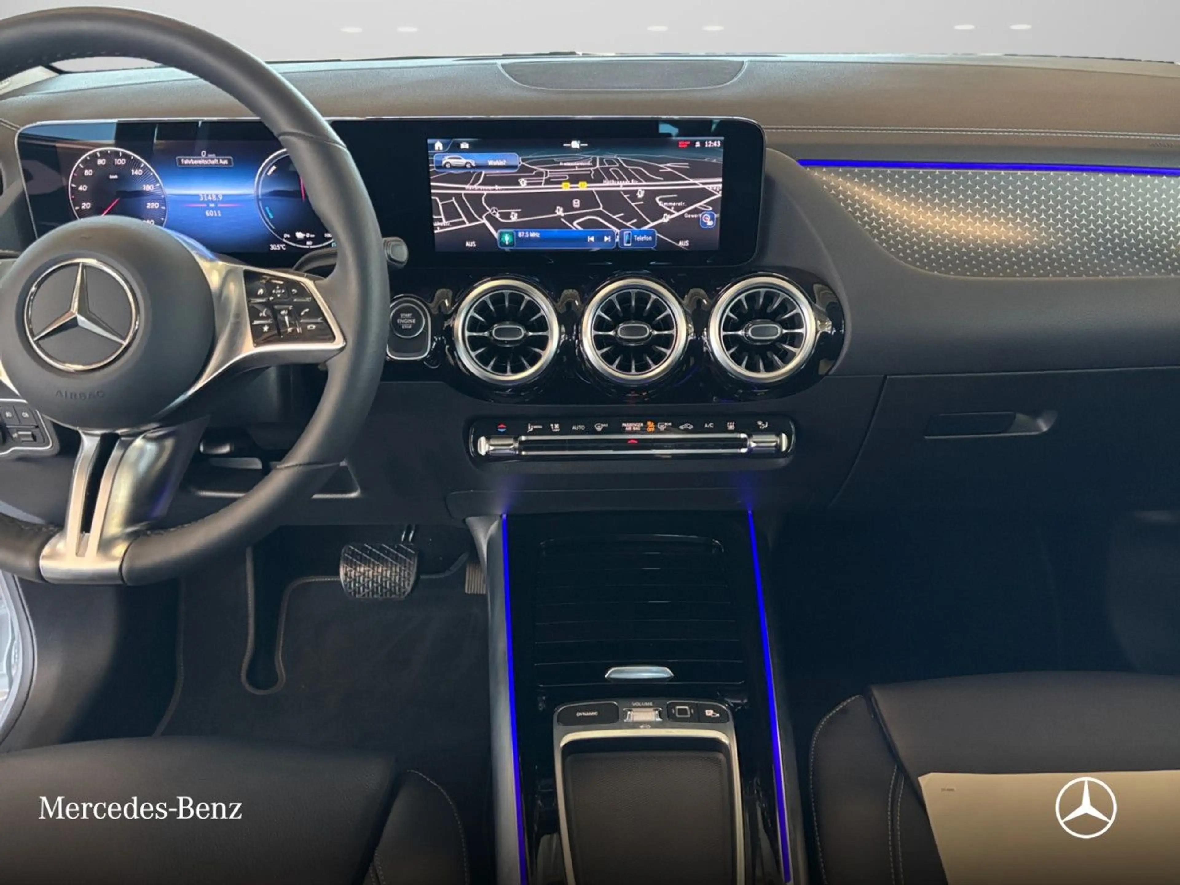 Mercedes-Benz GLA 250 e PROGRESSIVE+PANO+360°+MULTIBEAM+TOTW+8G — photo 13