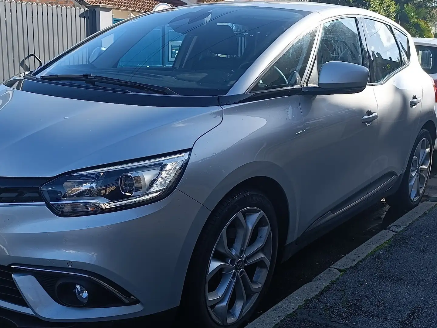 Renault Scenic Blue dCi 120 Business Argent - 1