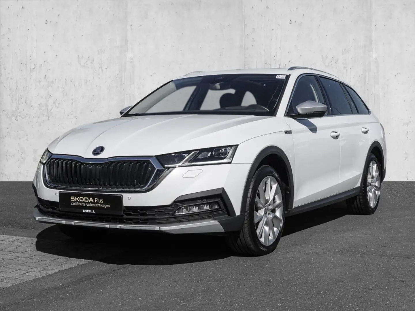 Skoda Octavia Combi 2.0 TDI 4Motion DSG SCOUT NAVI Weiß - 2
