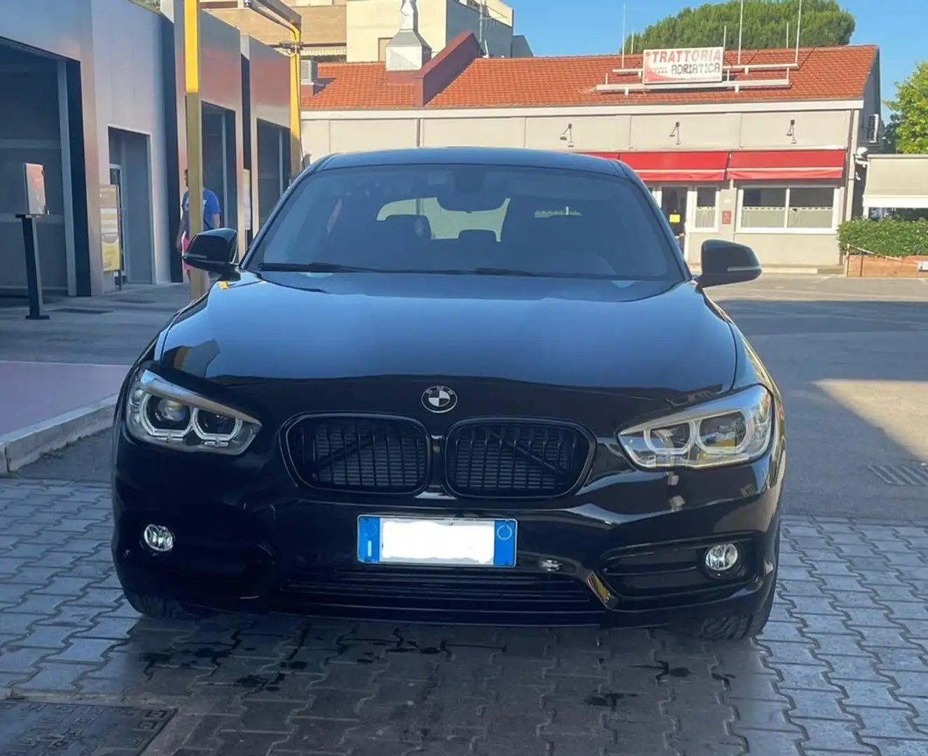 BMW 114 114d Sport 3p - 1