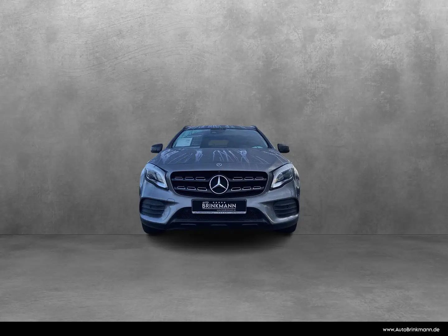 Mercedes-Benz GLA 180 GLA 180 Sport Utility Vehicle AMG Line/Navi/LED Grijs - 2