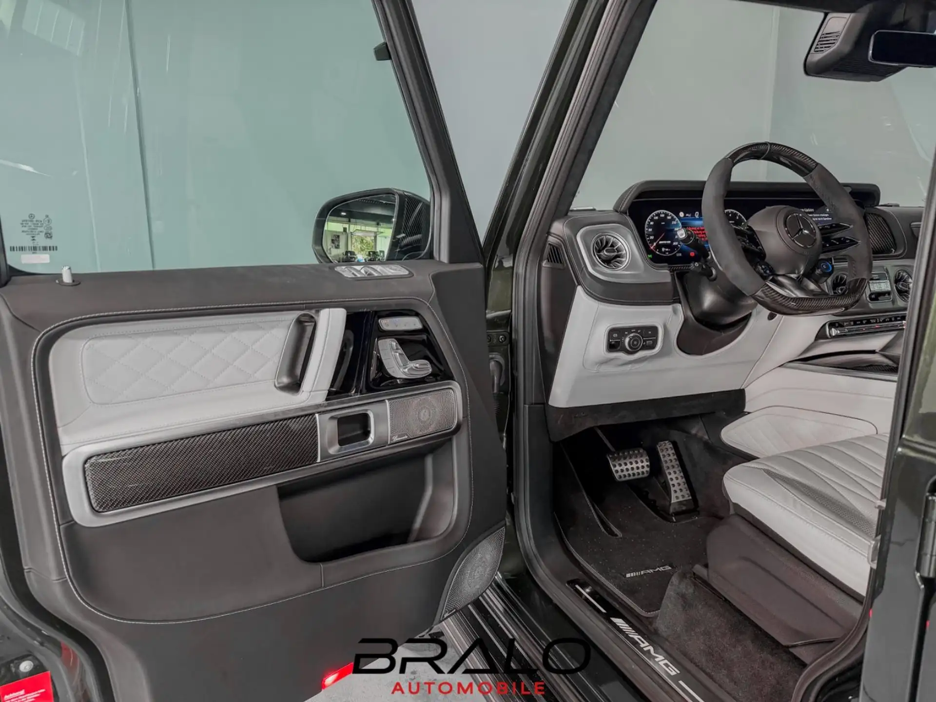 벤츠 G-Class G 63 AMG 2026 초록 사진 7