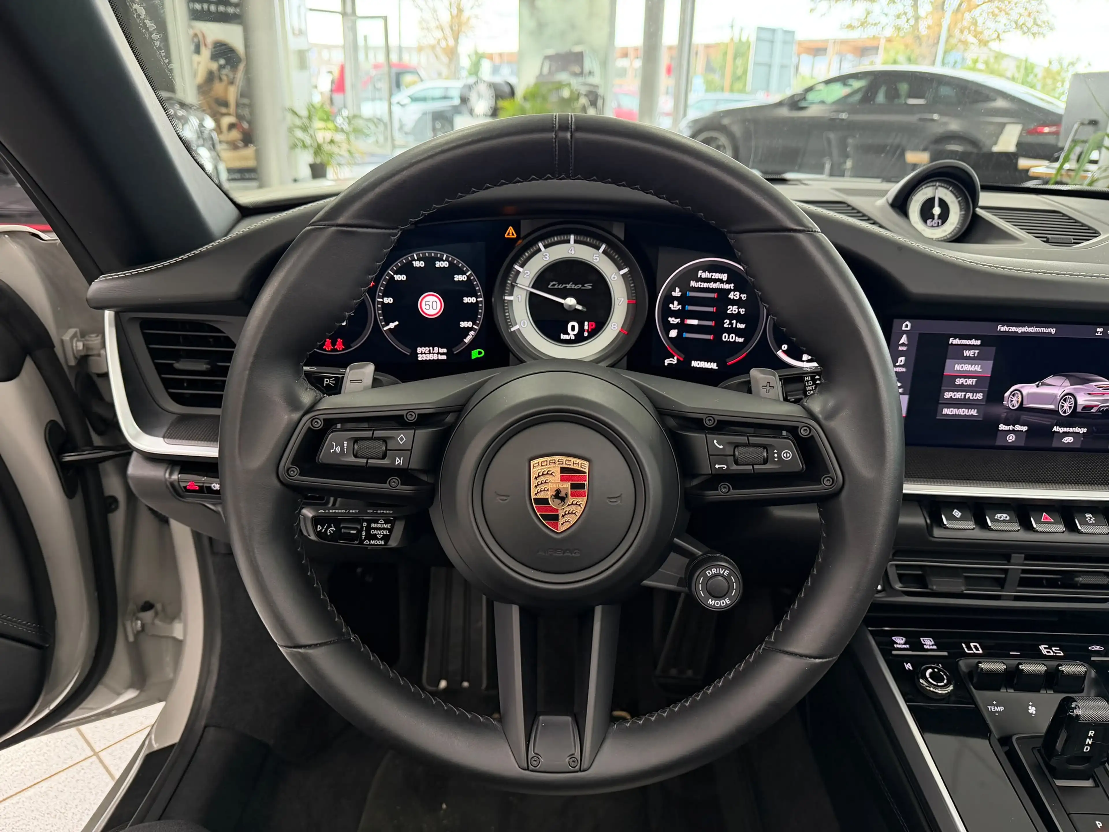 Porsche 992 911 Turbo S Cabrio PPF*CHRONO*PCCB*NACHT — photo 13