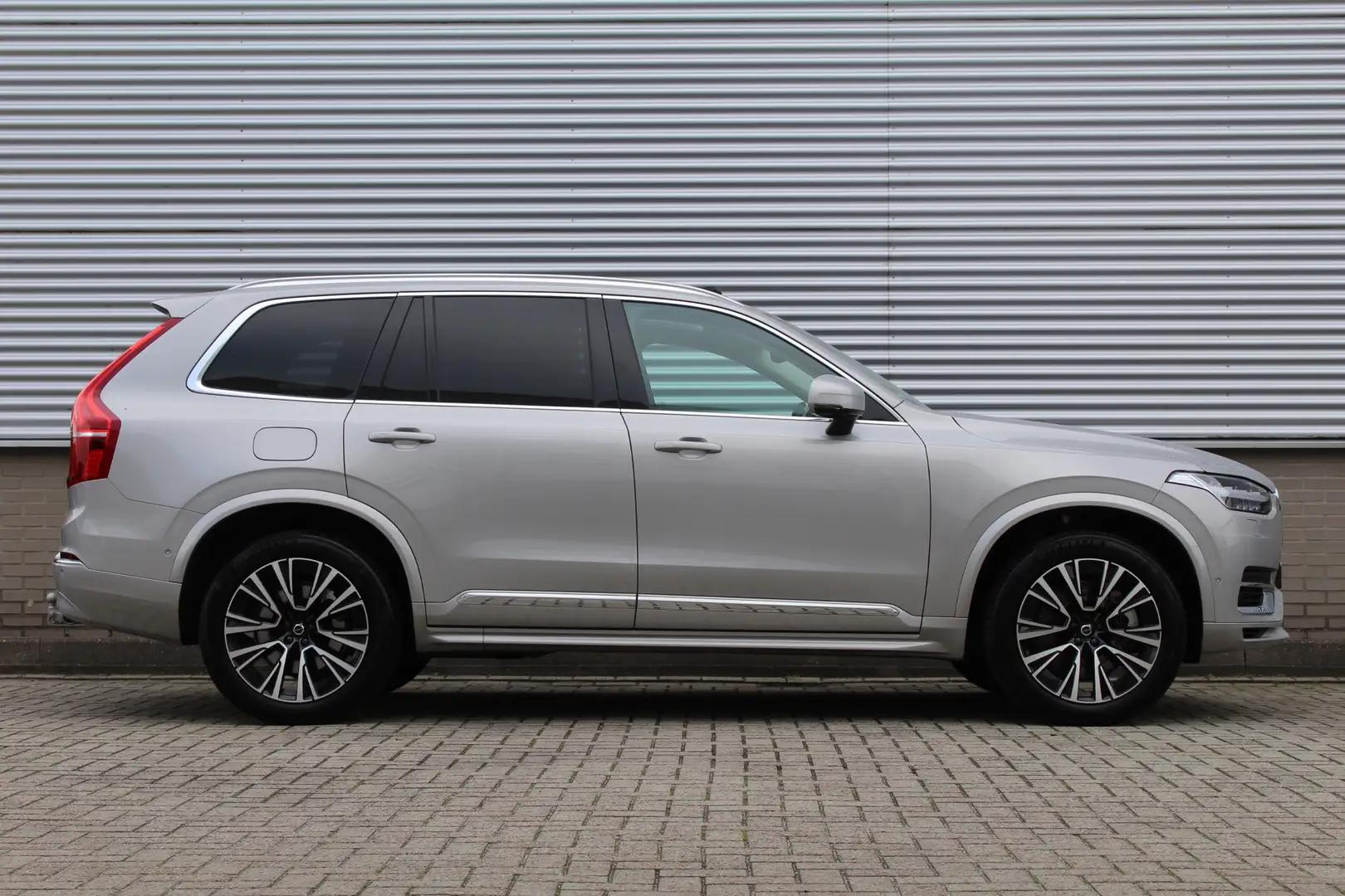 Volvo XC90 2.0 T8 Recharge AWD Plus Bright | Panoramadak | Tr Zilver - 2