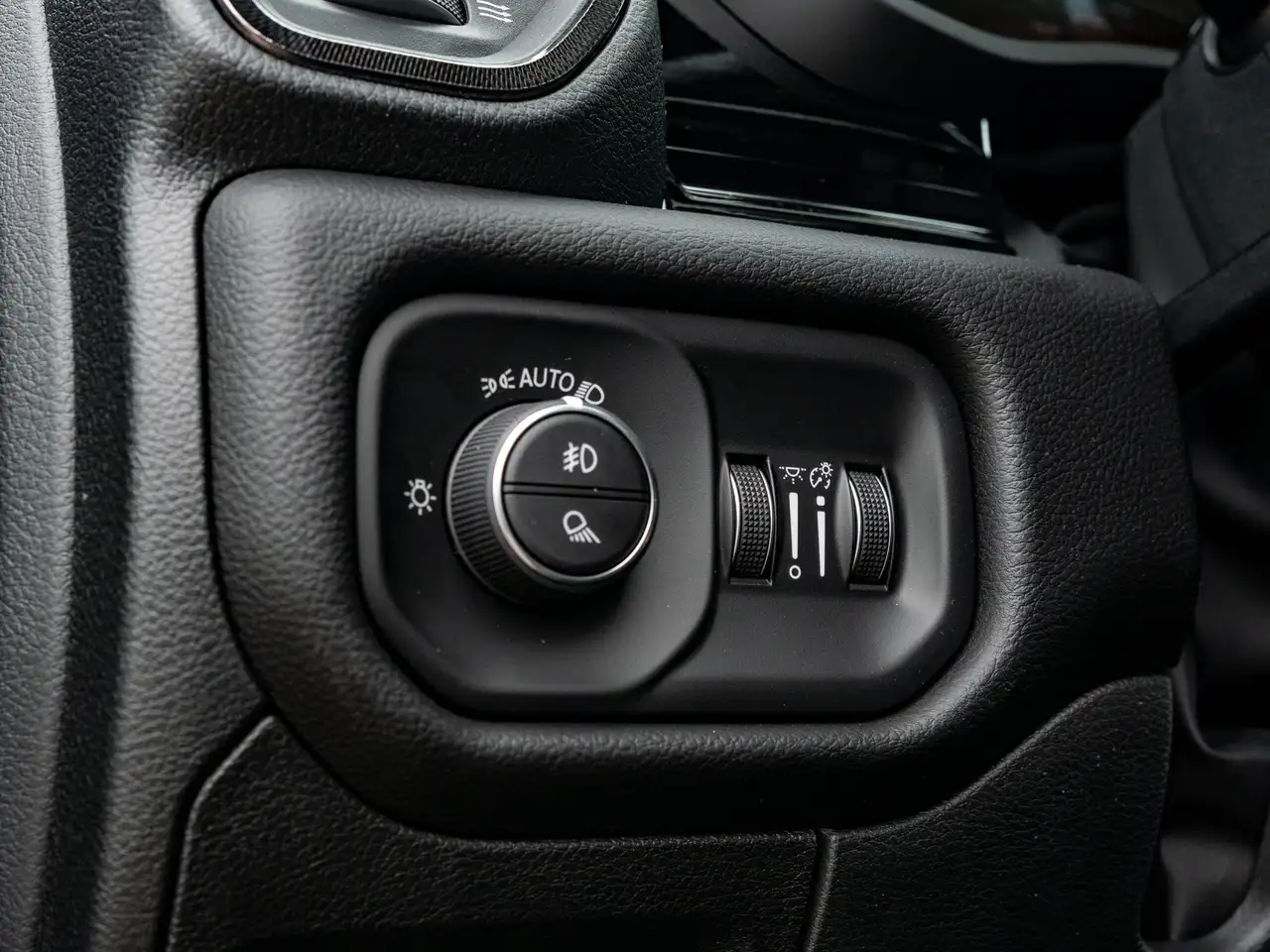 RAM 1500 fotografie RAM 1500