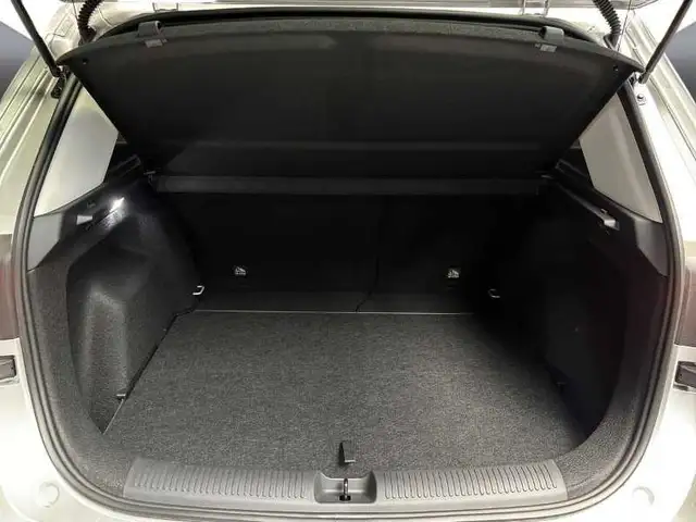 MG ZS view 7