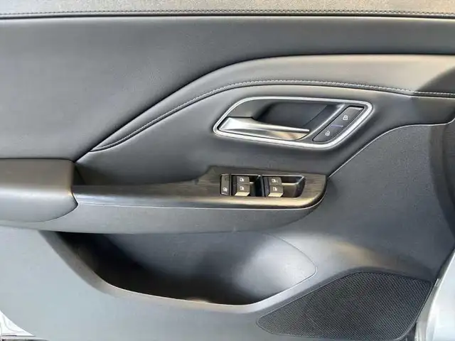 MG ZS view 10