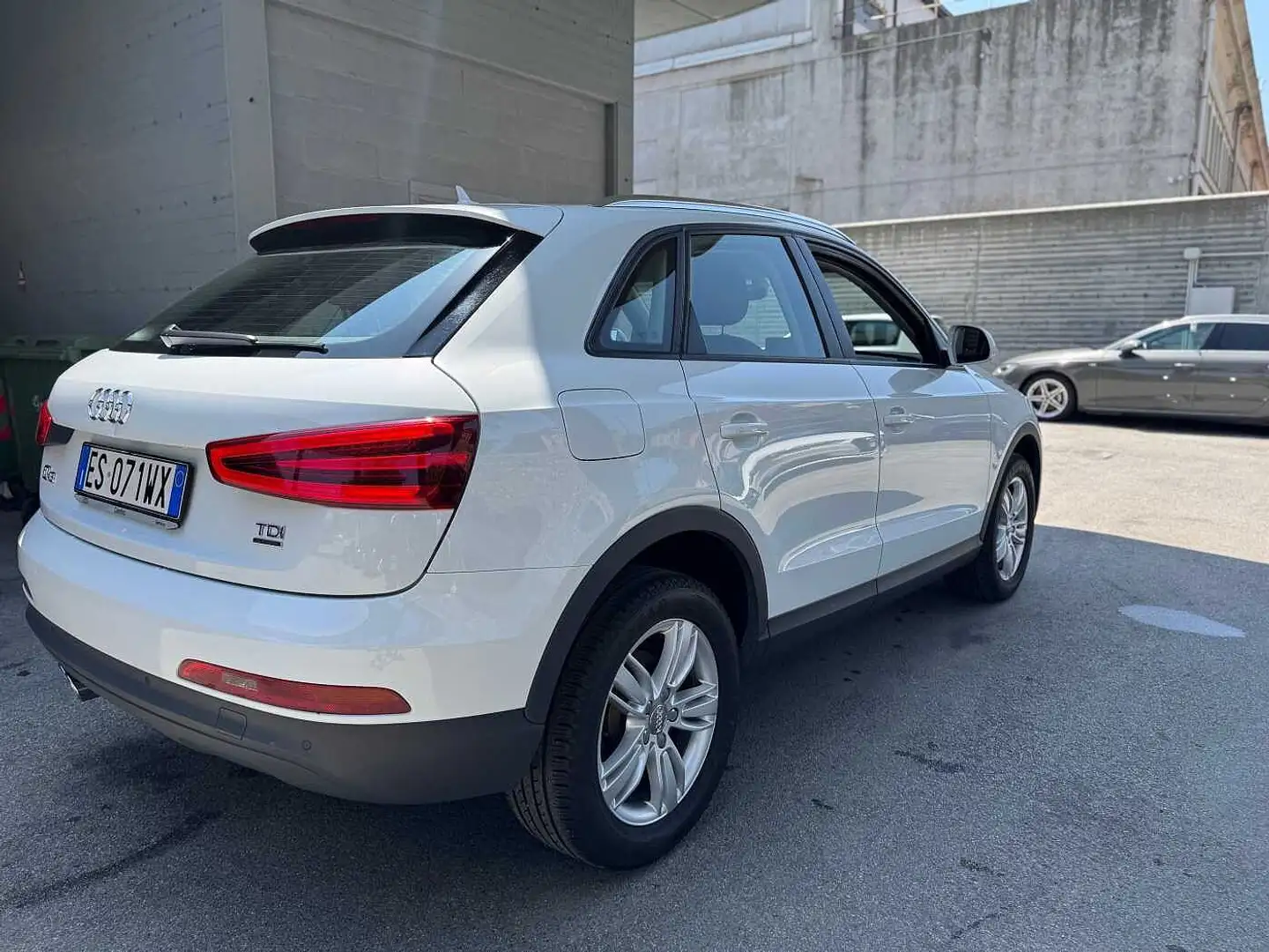 Audi Q3 2.0 TDI 177 CV quattro S tronic Advanced Bianco - 2