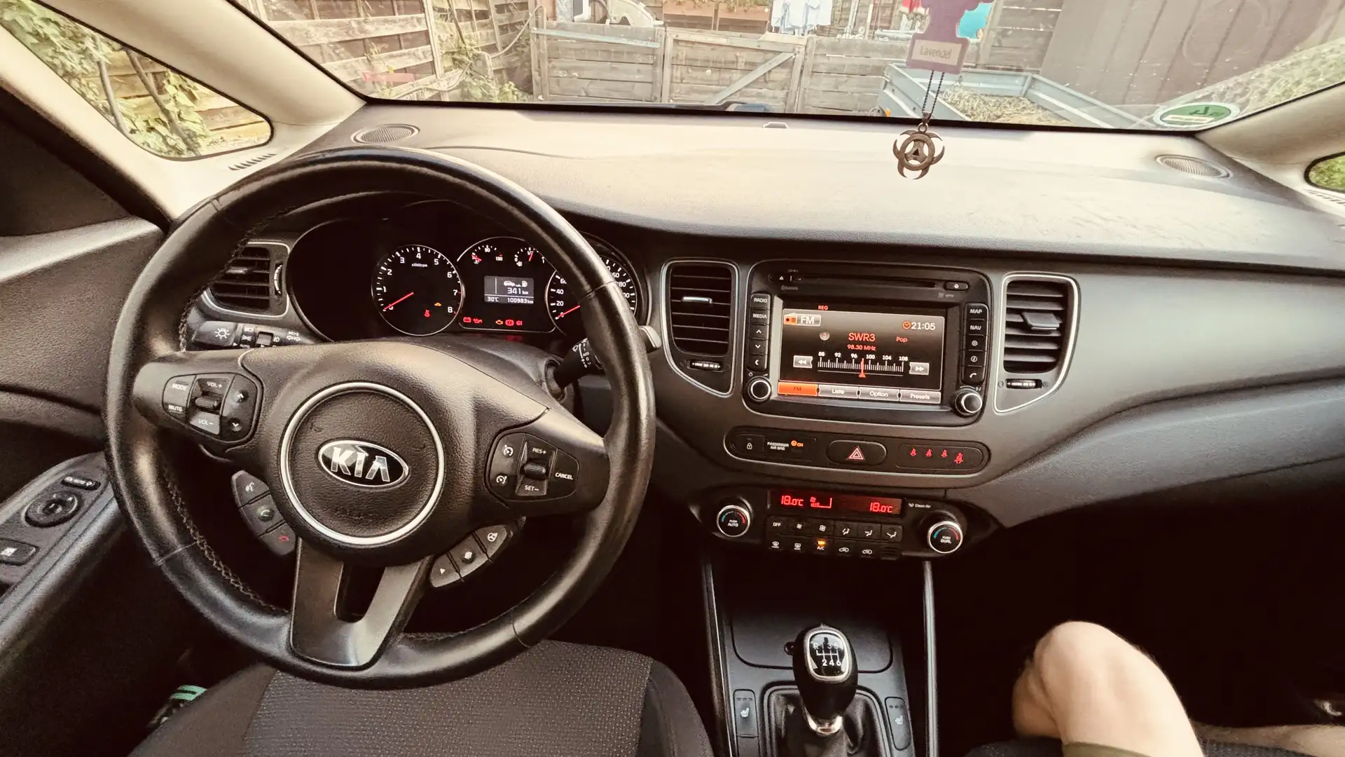 Kia Carens 1.6 GDI Dream Team Edition - 2