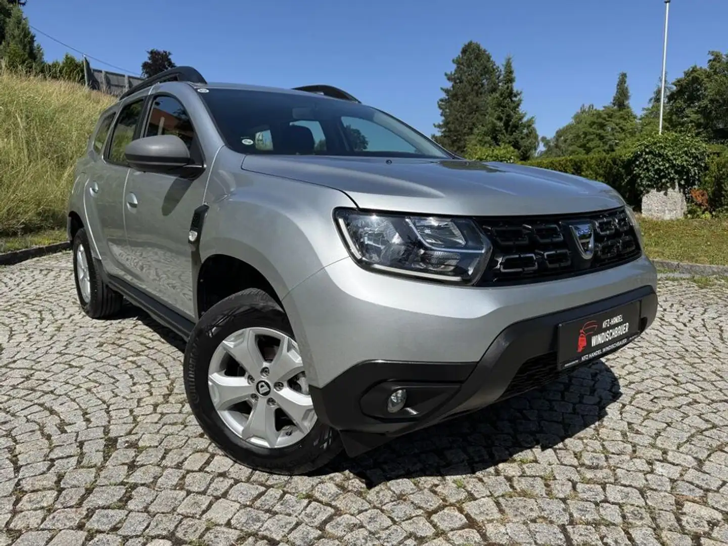 Dacia Duster TCe 130 PF Jubiläum KLIMA TEMPOMAT R-KAMERA Silber - 1