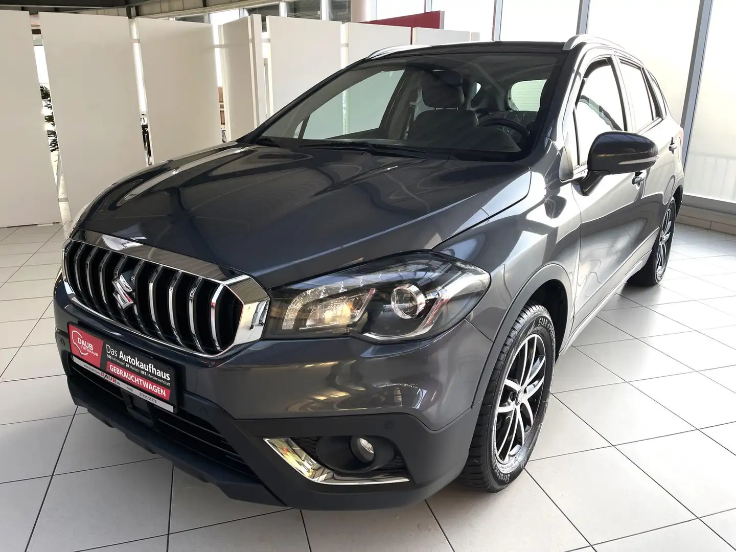 Suzuki SX4 S-Cross 1.4 Comfort+4x4+Automatik+Leder+Pano Grau - 2