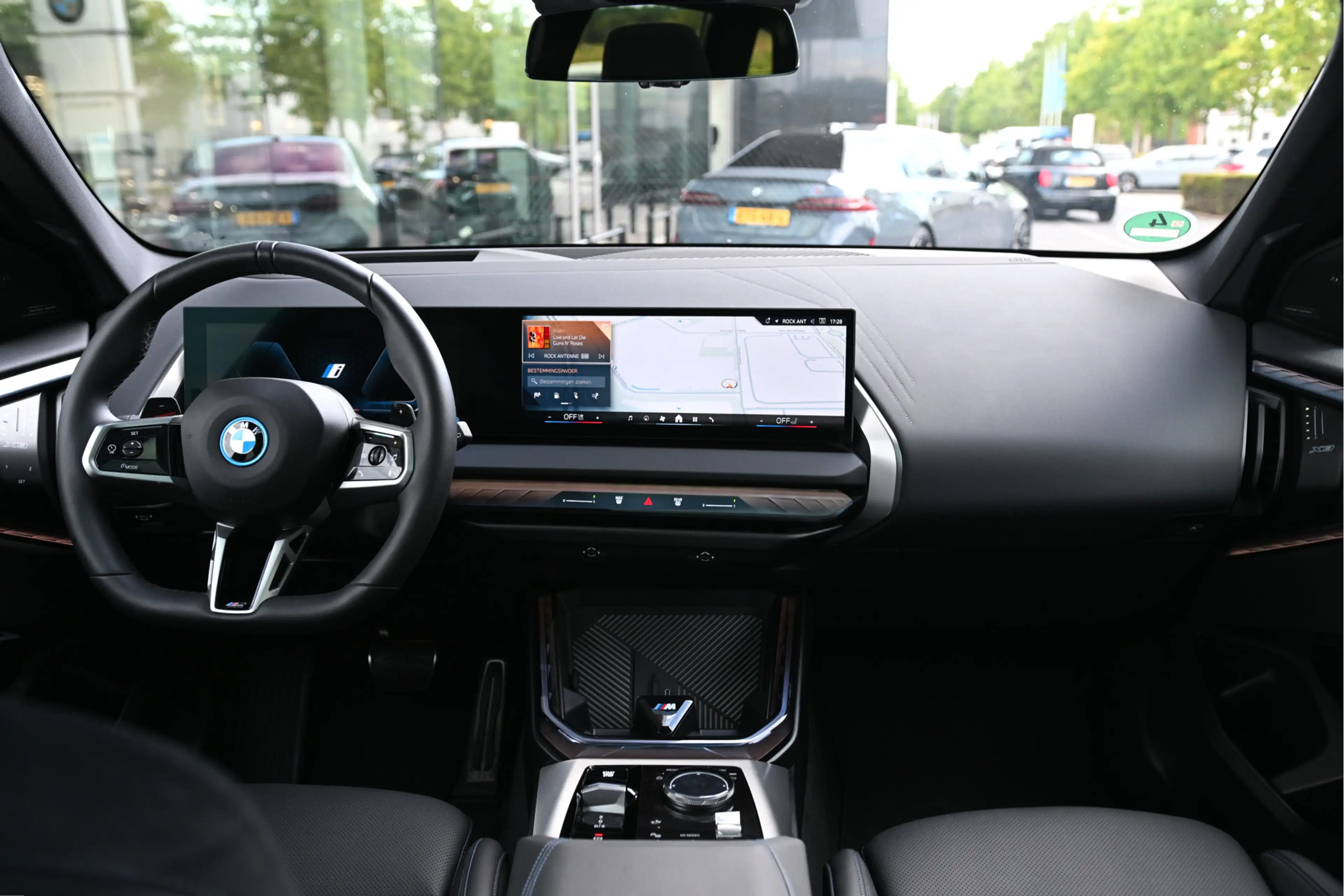 BMW X3 30e xDrive M Sport Automaat / Panoramadak / Trekha — photo 4