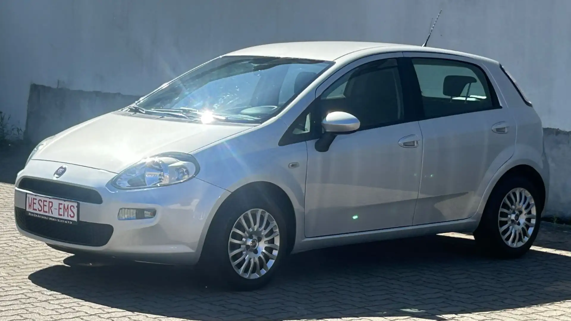 Fiat Punto 1,2i Pop Klima R/CD eFH ZV Servo Zilver - 1