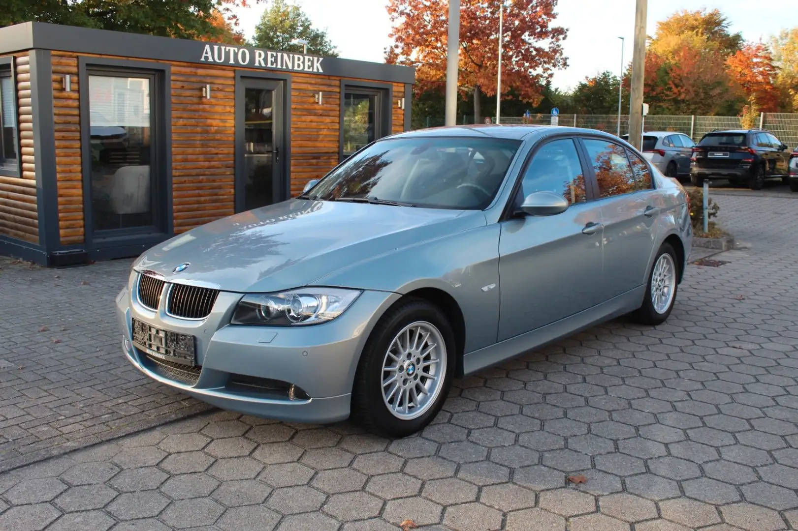 BMW 318 Baureihe 3 Limousine 318i Grau - 1