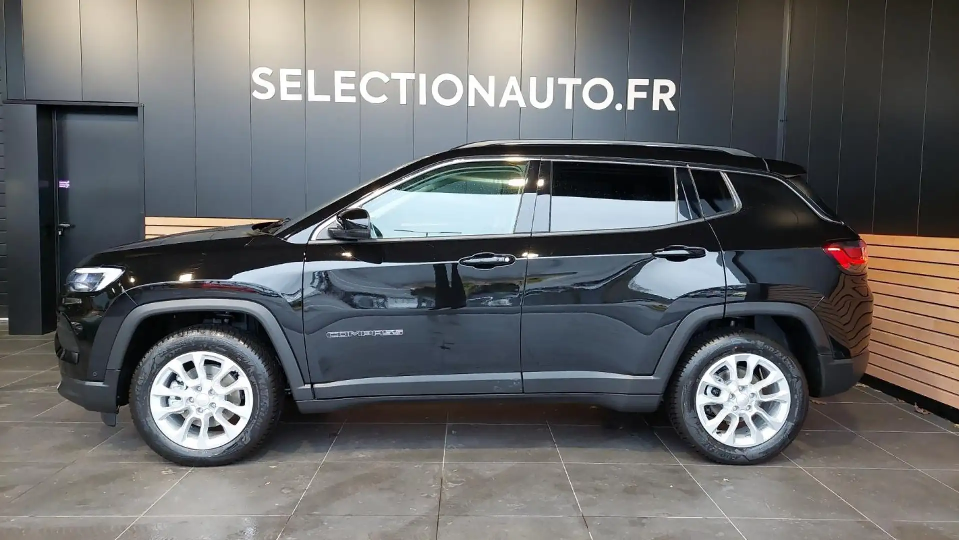 Jeep Compass II 1.5 MHEV TURBO T4 130 LIMITED Noir - 2