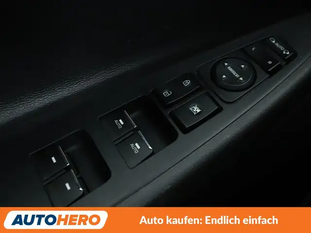 Hyundai Tucson view 25