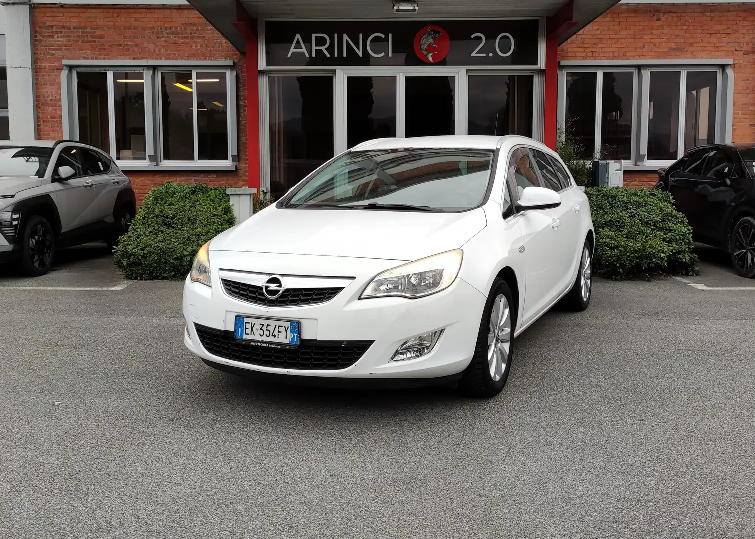 Opel Astra Astra Sports Tourer 1.4 t Cosmo 140cv Bianco - 1