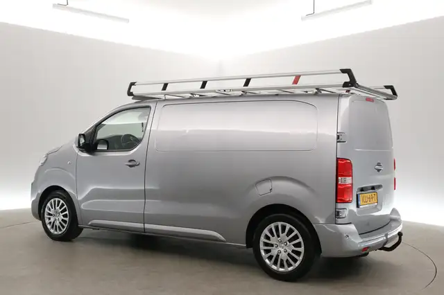 Opel Vivaro view 4