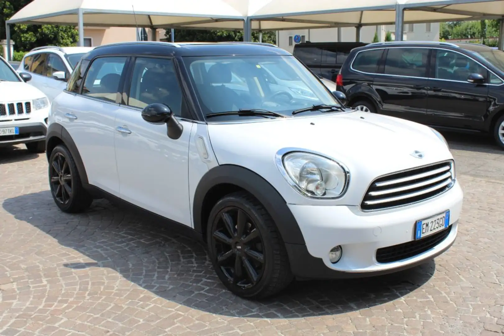 MINI Cooper Countryman 18' Bianco - 2