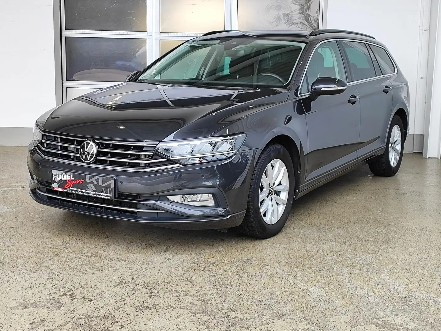 Volkswagen Passat Variant 1.5 TSI DSG Business ACC|AHK|LED|Navi Gris - 2