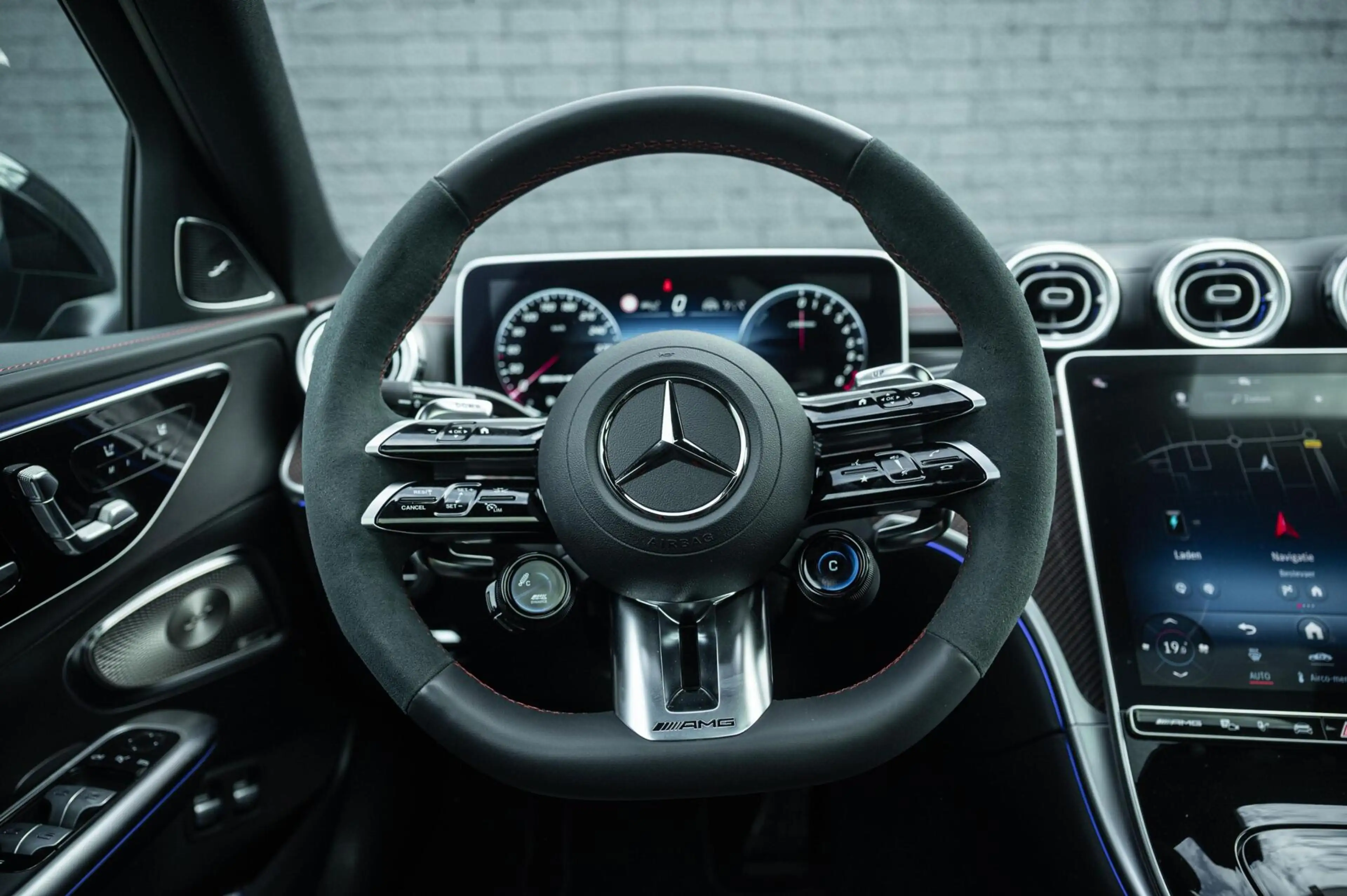 Mercedes-Benz C 63 AMG S E Performance F1 EDITION SCHAALSTOELEN BURMESTER — photo 18