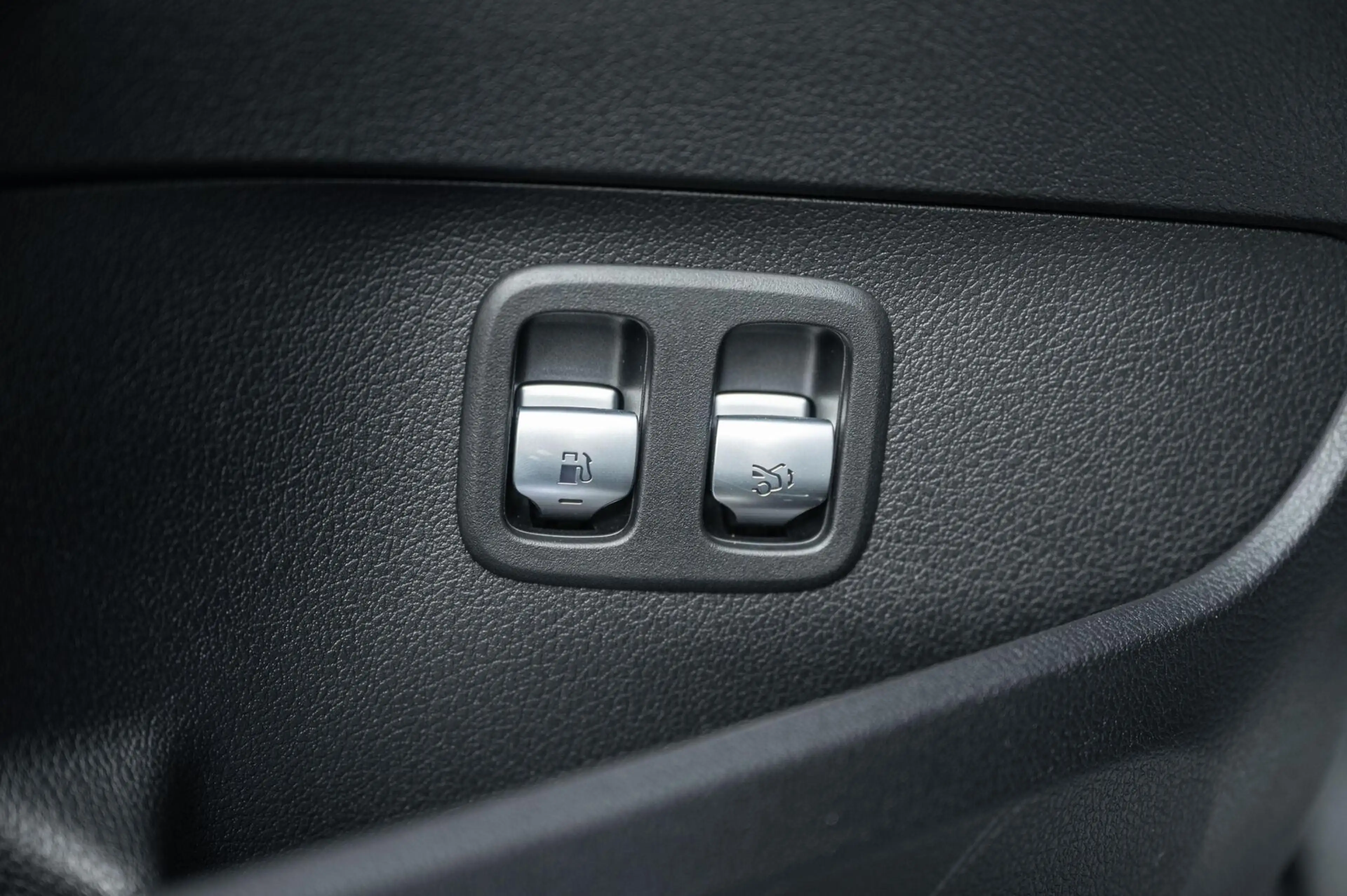 Mercedes-Benz C 63 AMG S E Performance F1 EDITION SCHAALSTOELEN BURMESTER — photo 26