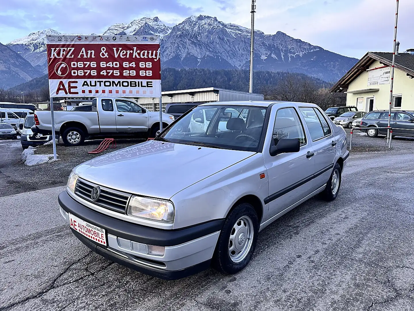 Volkswagen Vento GL Grau - 1