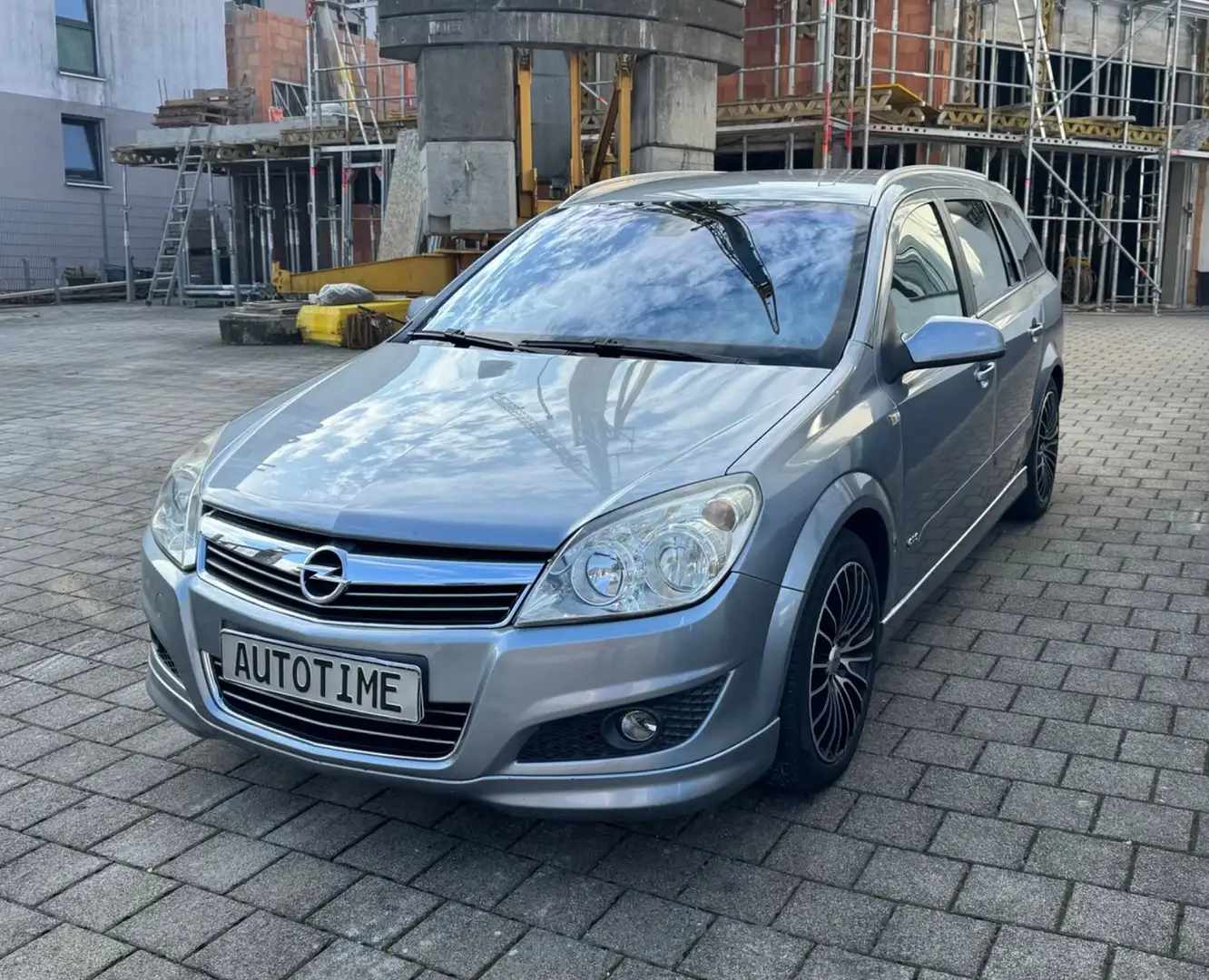 Opel Astra H Caravan Cosmo Silber - 1