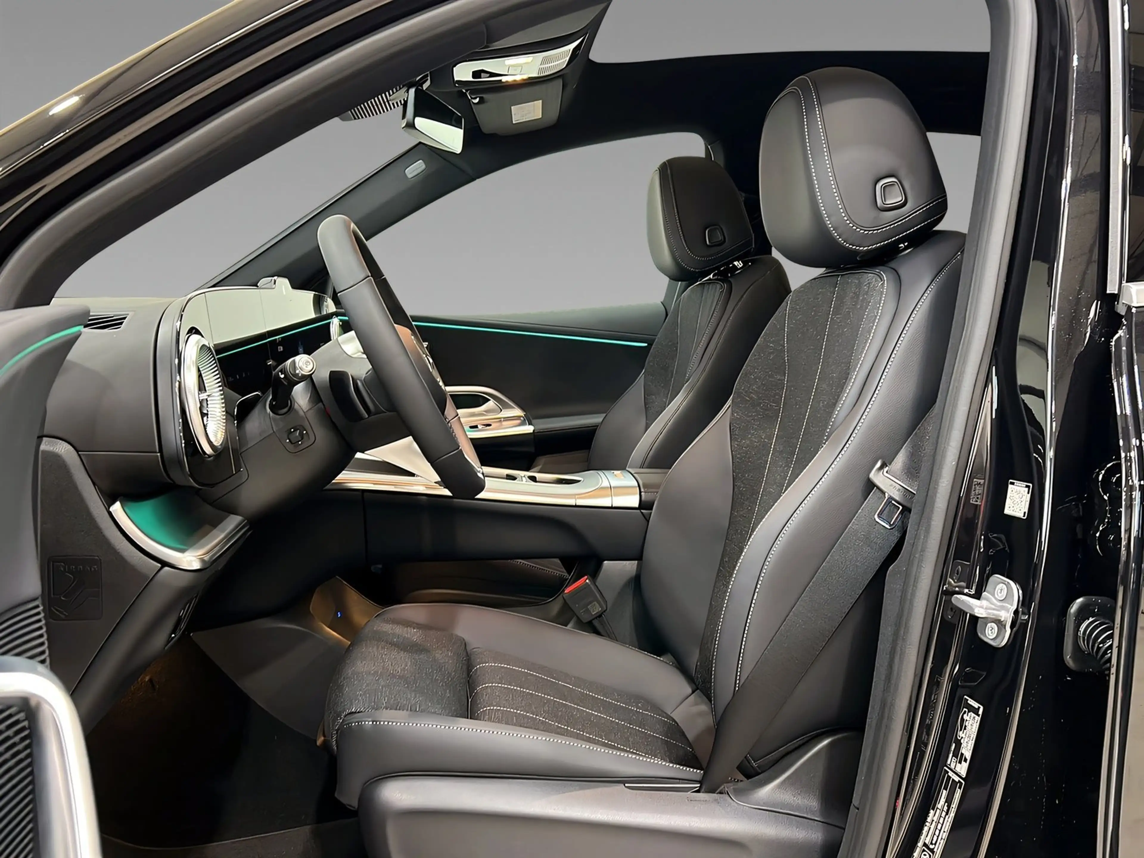 Mercedes-Benz GLC 250 elektrisch AVANT+Memo+Pano+Ambi+AHK+360° — photo 8