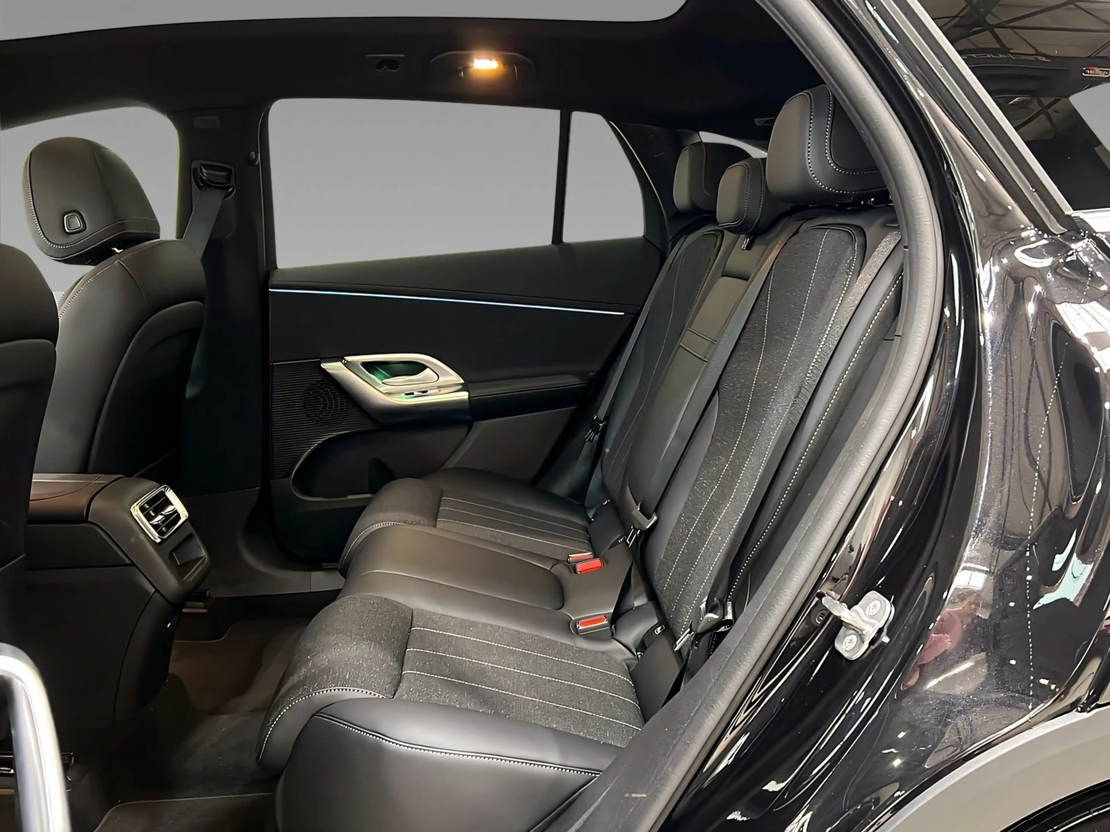 Mercedes-Benz GLC 250 elektrisch AVANT+Memo+Pano+Ambi+AHK+360° — photo 9