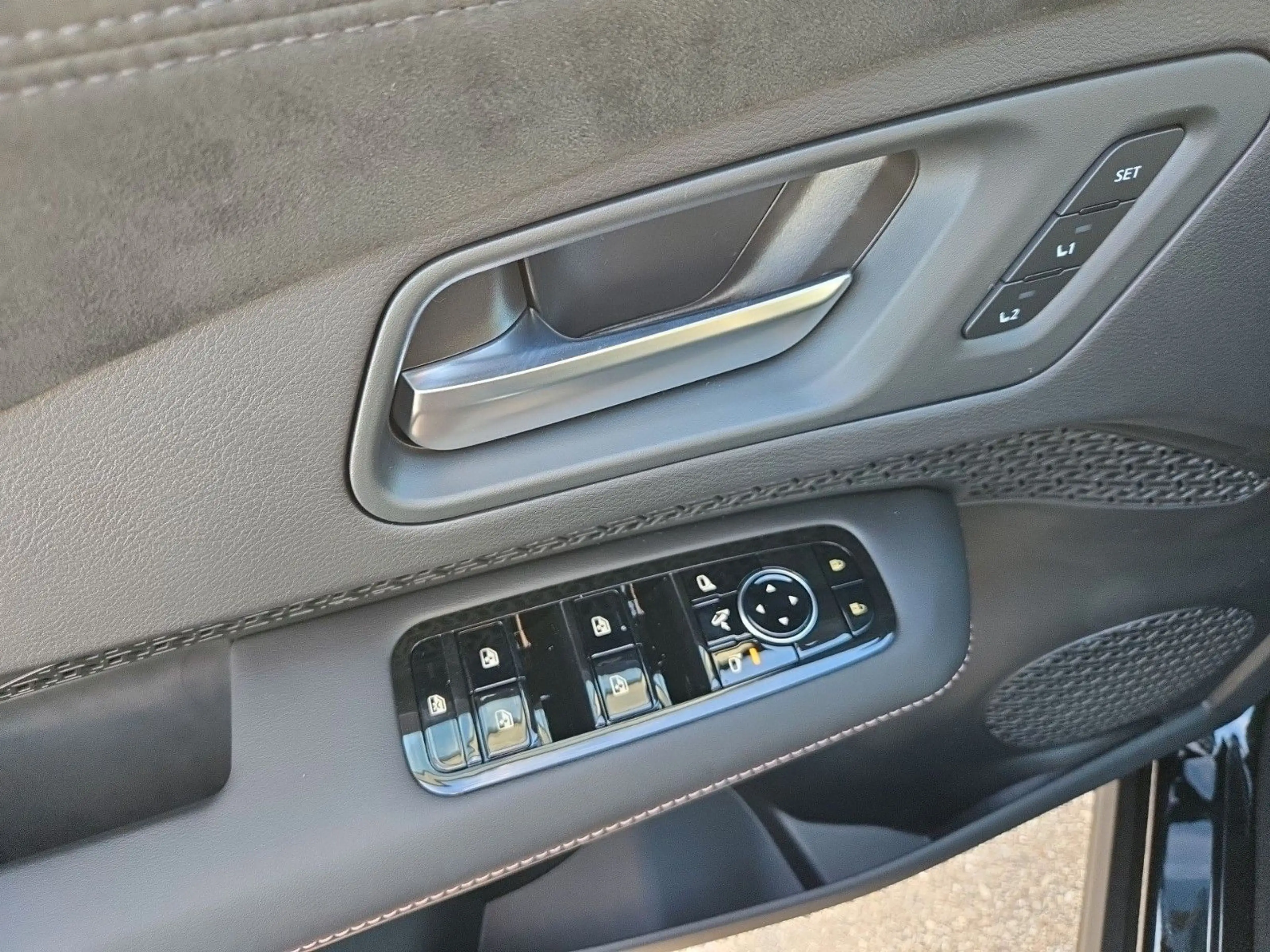 Nissan Ariya Evolve Pack 87kWh 242PS AT *11kW, Google — photo 15