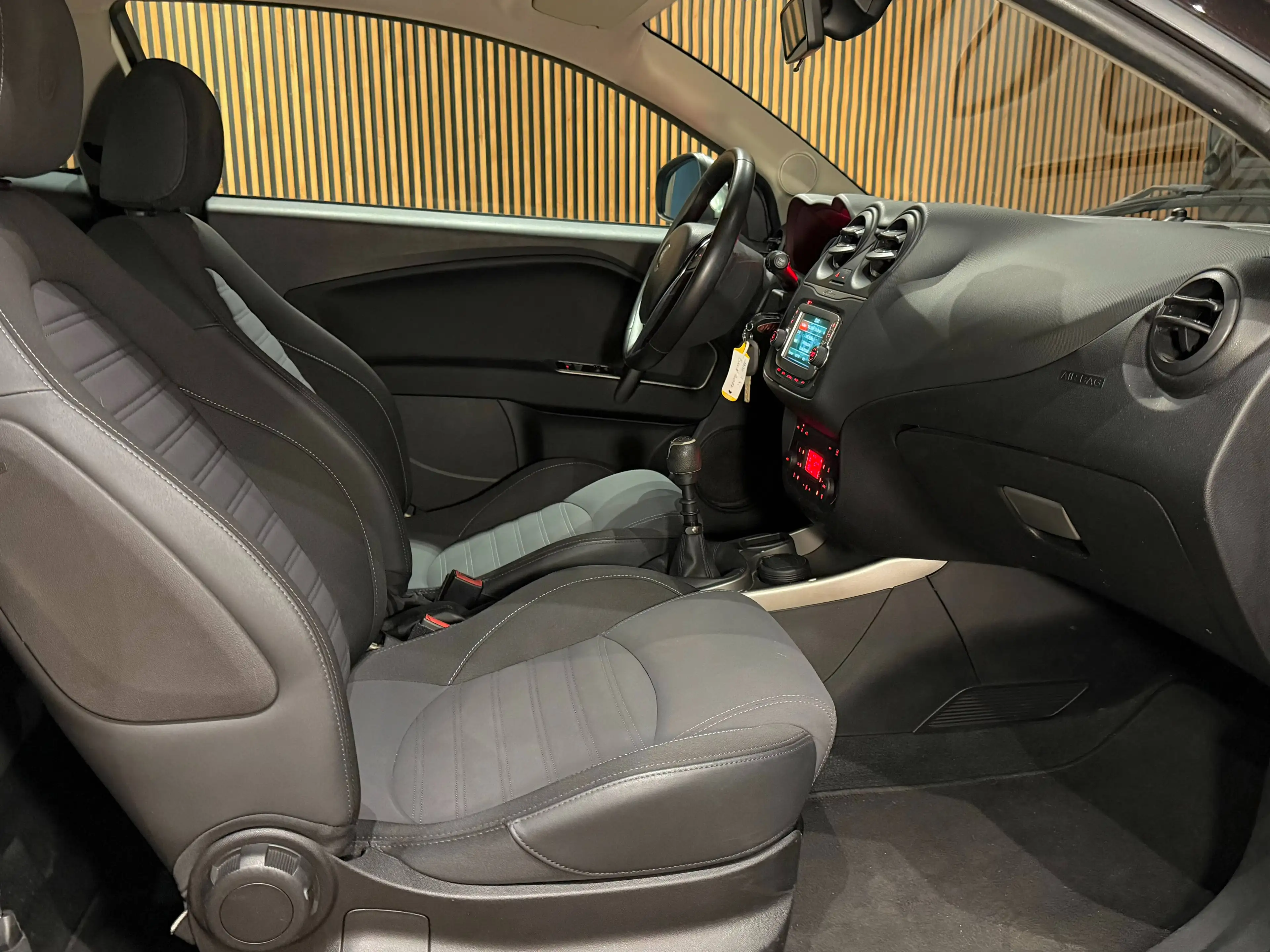 Alfa Romeo MiTo ✅ 1.4i GARANTIE Scherm Cruise PDC Airco USB — photo 8