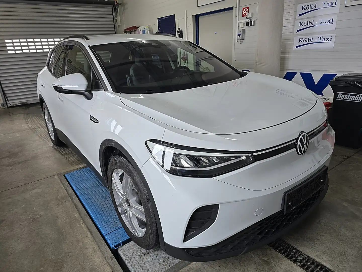 Volkswagen ID.4 ID. 4 Pro Performance / 77kWh Weiß - 1