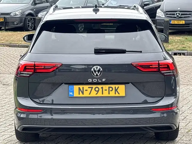 Volkswagen Golf view 6
