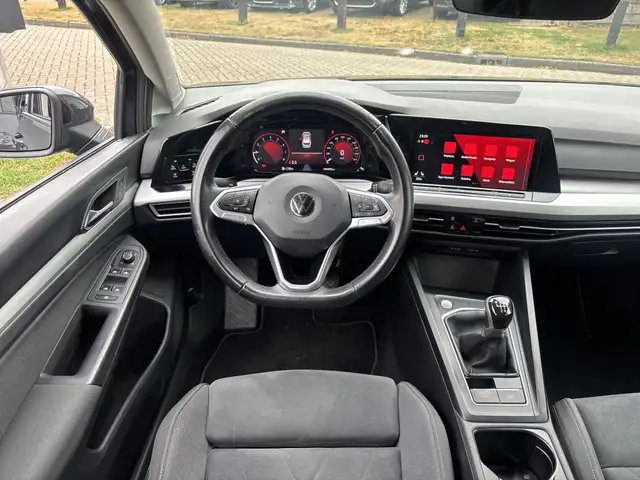 Volkswagen Golf view 11